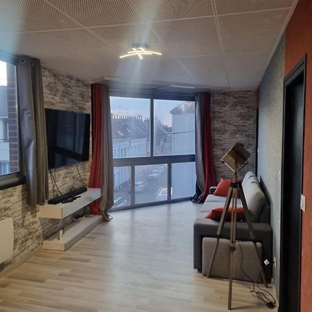 Cosy Loft - Calais Apartment Екстериор снимка